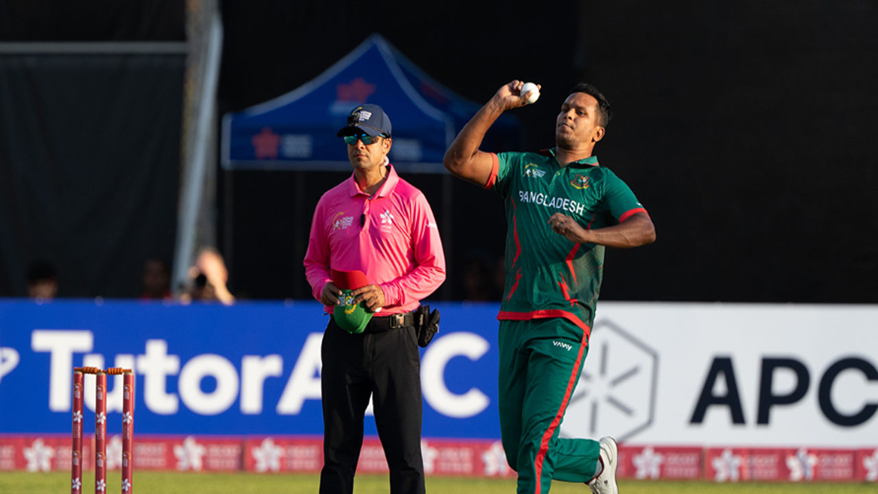 ১৮ রানের জয়ে সেমিফাইনালে গেল বাংলাদেশ